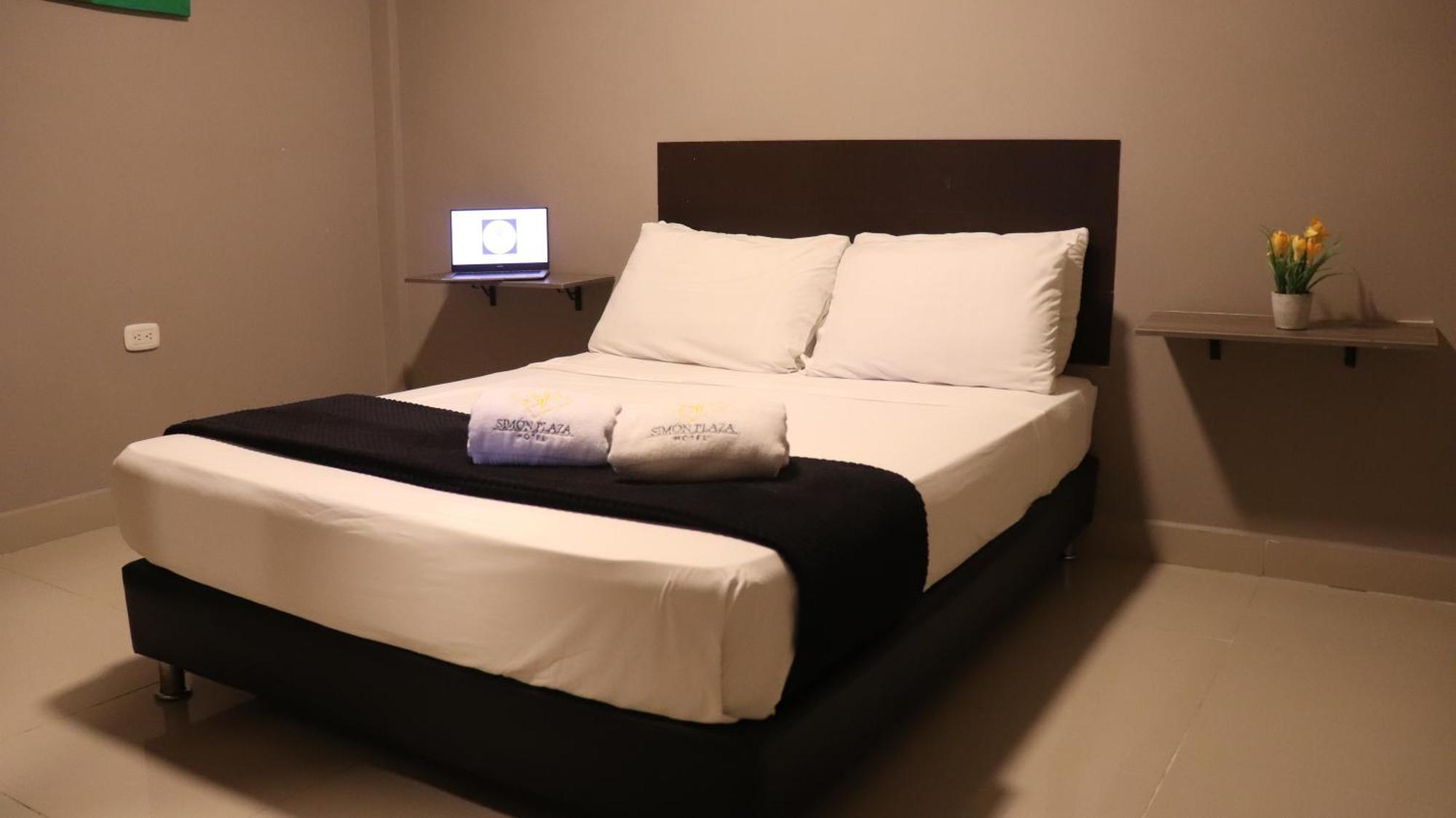 Hotel Simon Plaza Pereira Exterior photo